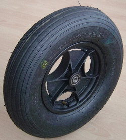 Air wheel 400x85(15.7x3.35in) - grooved-grooved ball bearing 12mm(.47in),black plastic rim